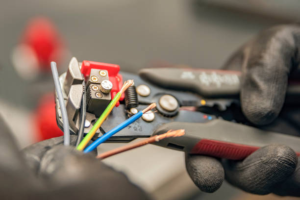 Best Affordable Emergency Electrician  in Newark, TX
